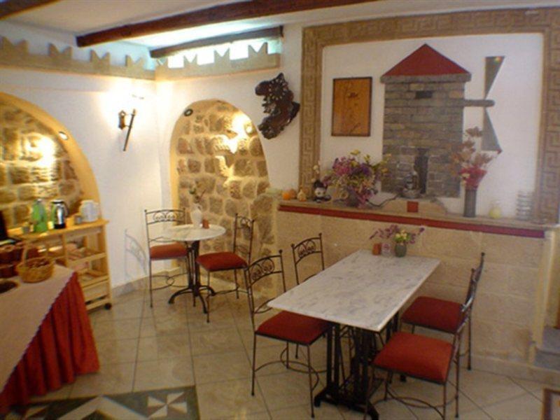 Cava D'oro Hotel 2*